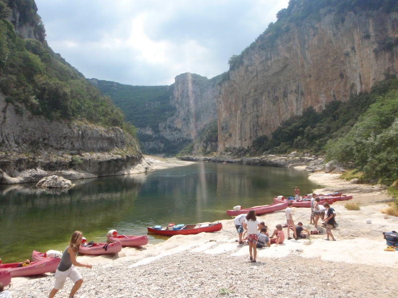 Village Camps International Summer Camp Ard&egrave;che, France 2019-07-26 https://www.villagecamps.com/journals_admin/images/78-34-A Break.jpg